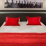 Martin's Red Hotel