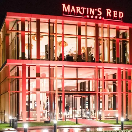 Martin's Red 4*