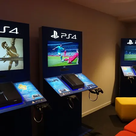 Martin's Red فندق 4*