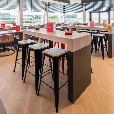 Martin's Red Hotel Tubize