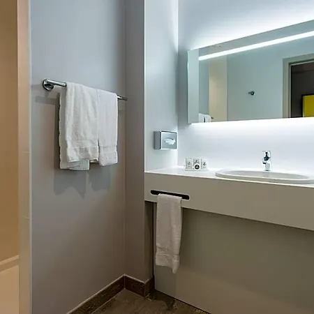 Hotel Martin's Red 4*
