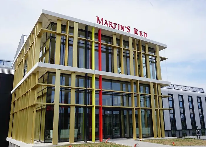 Ξενοδοχείο Martin's Red 4*